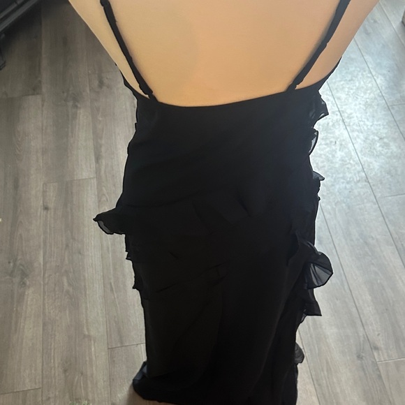 A&F Ruffle Dress - Picture 6 of 12